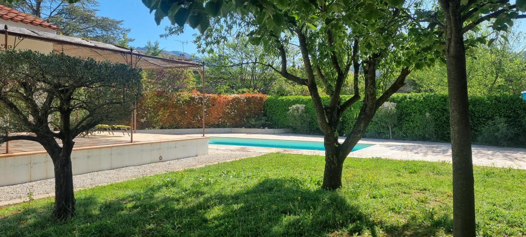 Studio indépendant à la Villa Garlaban 3 étoiles Gémenos Esterno foto